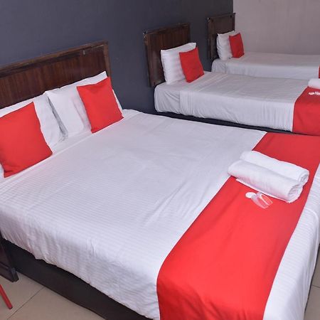 Nice Stay Hotel Raub Eksteriør billede