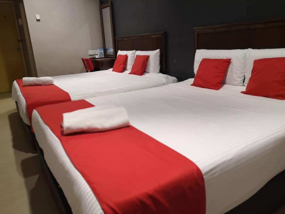 Nice Stay Hotel Raub Eksteriør billede